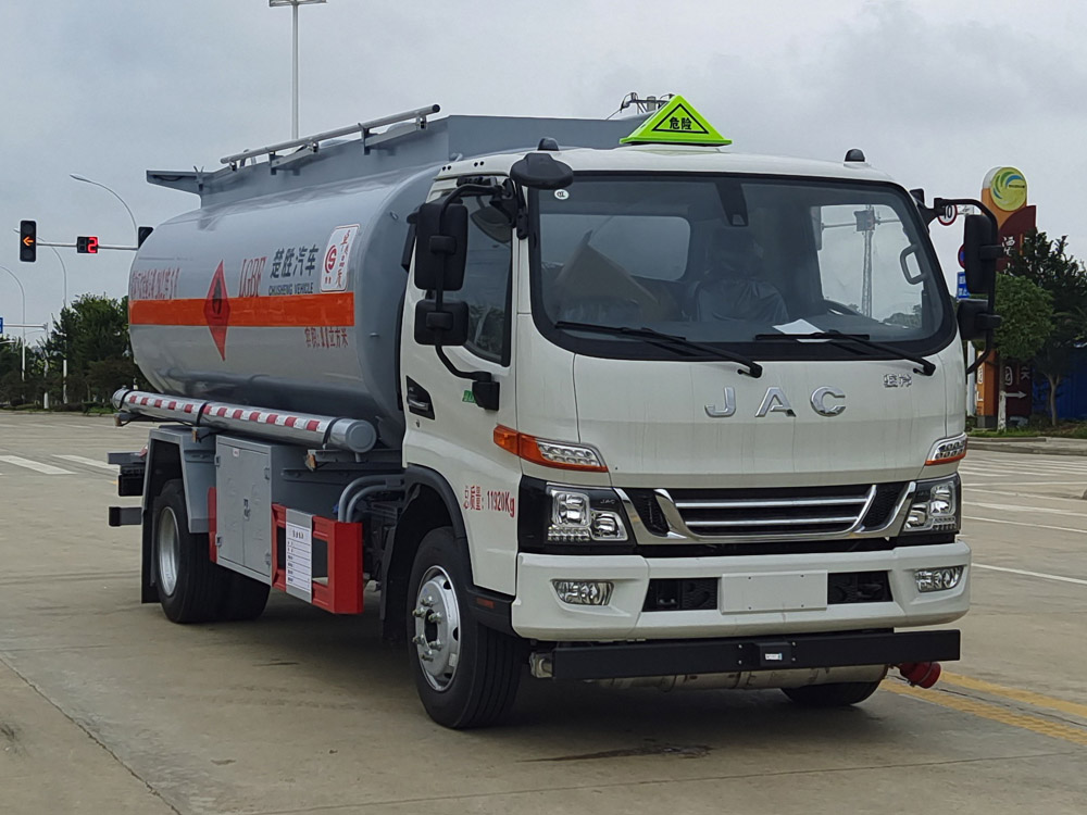 楚勝牌CSC5120GYYJH6型運(yùn)油車