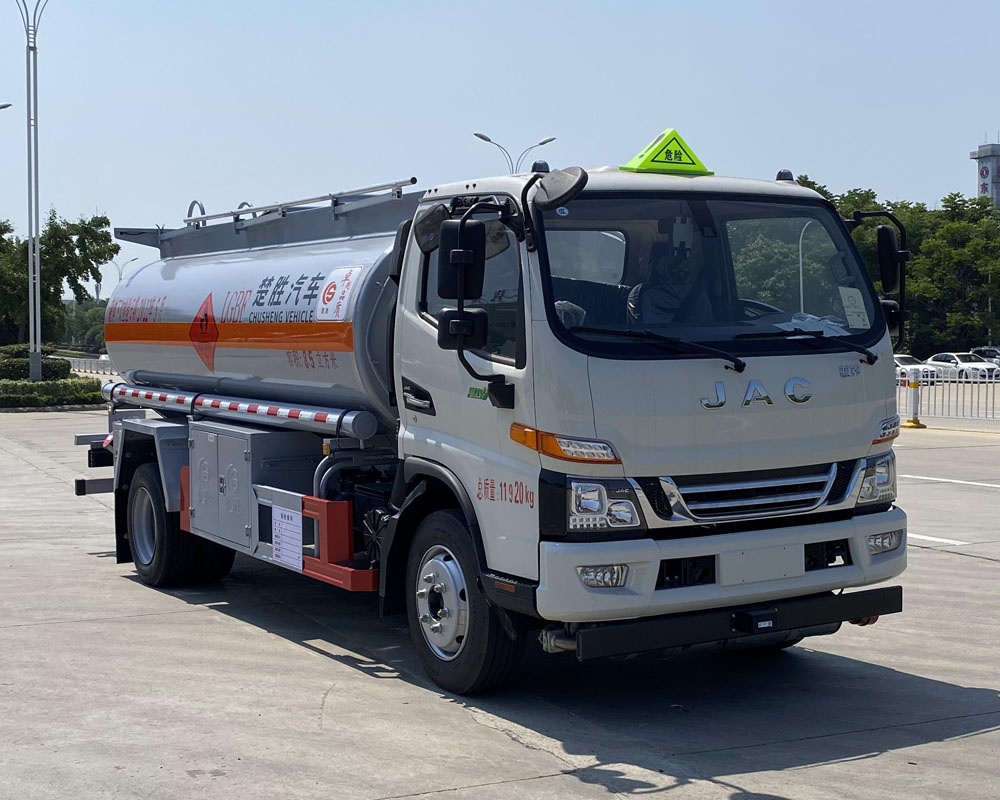 楚勝牌CSC5120GYYJH6A型運(yùn)油車